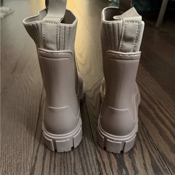 Women's Taupe Winter Rain Boots - Picture 4 of 5